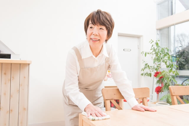 働くシニア